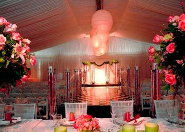 เต็นท์กลางแจ้งขนาด 25 x 60 เมตรสำหรับจัดงานแต่งงาน / งานต่างๆพร้อมการตกแต่ง